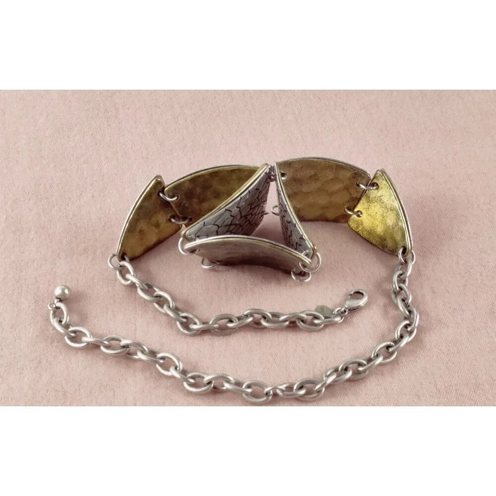 Premier Designs Silver Coker Necklace Exotic Reptile Emprint Tribal Double Sided